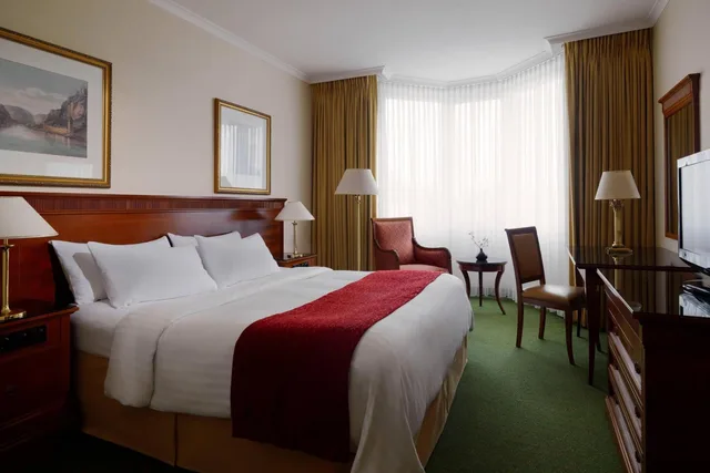 غرفة بسرير كينج، HEIDELBERG MARRIOTT HOTEL 1/7