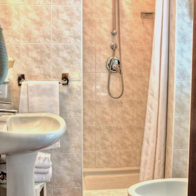 غرفة بسرير مزدوج أو سريرين منفصلين، Hotel Torcolo 4/4