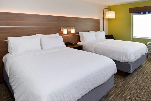 غرفة قياسية بسريرين كوين، Holiday Inn Express And Suites Ottumwa 3/7