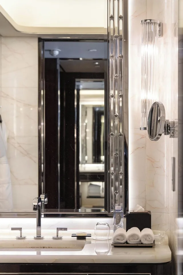 Room, City View, Large, The St Regis Shenzhen 3/3