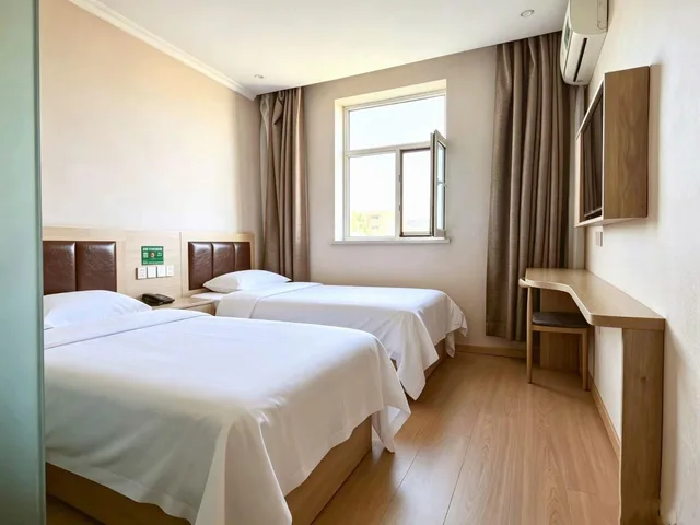 غرفة بسريرين منفصلين، GT Alliance Urumqi Airport Hotel 1/2