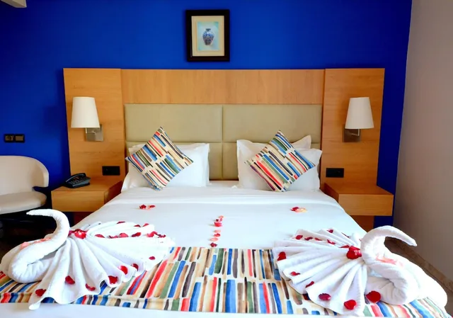 غرفة قياسية بسرير كينج، Hotel Oasis and Spa 7/9