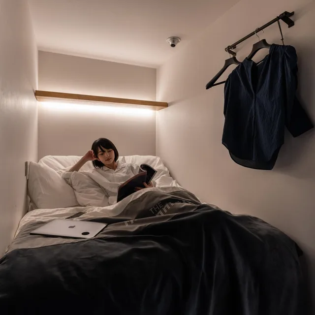 Smart Pod with Projector - Unisex، The Millennials Shibuya 1/4