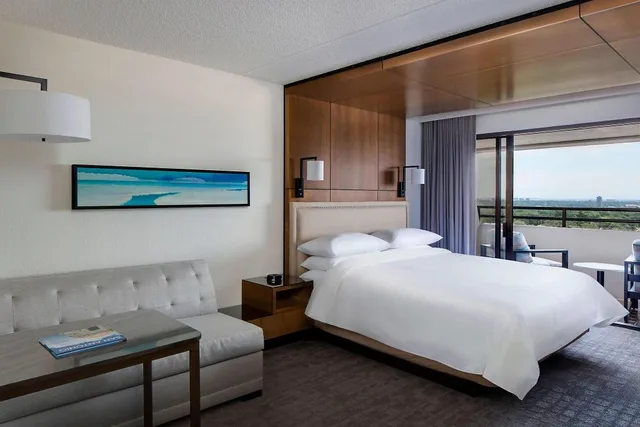 Guest Room, 2 Double Beds, Balcony, Club Floor، San Antonio Marriott Northwest Medical Center 3/5