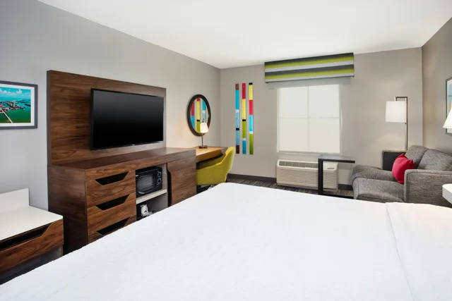 Study, King Bed، Hampton Inn & Suites - Cape Coral/Fort Myers Area, FL 3/4