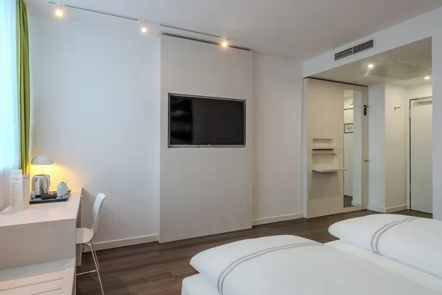 غرفة بسرير مزدوج لذوي الإعاقة، Premier Inn Koblenz City 2/4