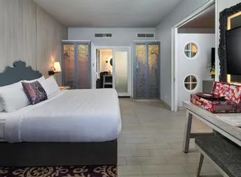 Family Suite, Roxity, King Bed، Hard Rock Hotel Bali 1/1
