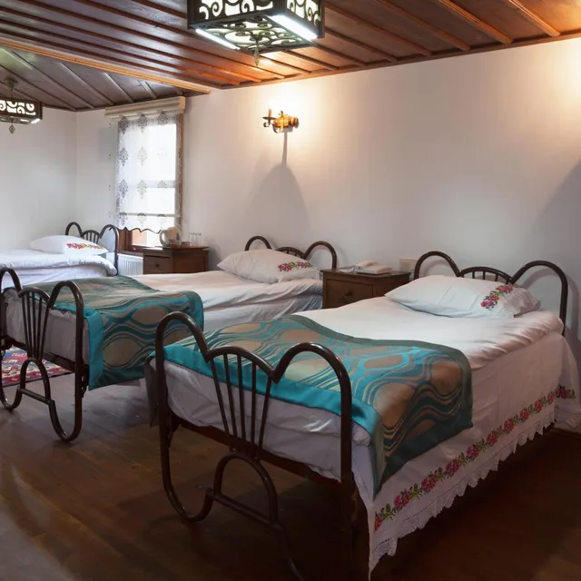 غرفة ثلاثية، Lal Hotel Bursa 1/9