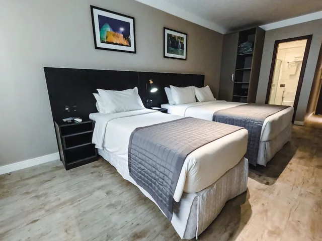 غرفة ثلاثية بسرير كوين وسرير فردي، Hotel Santa Inn 4/9
