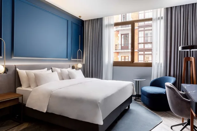 Collection, Superior, Twin Beds، Radisson Collection Bilbao 2/7