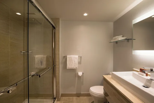 غرفة كومفورت بسريرين كوين بإطلالة على الجبل، Chateau Bromont 2/7