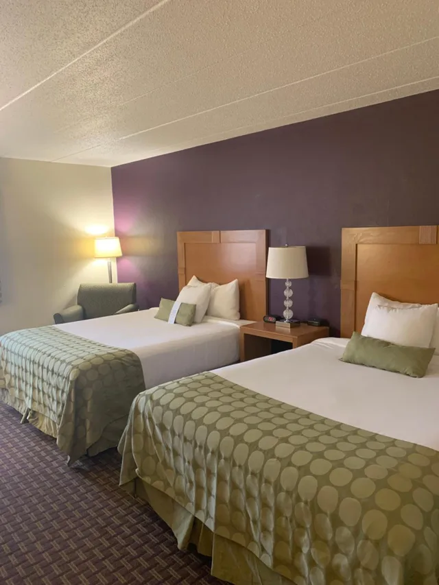غرفة ديلوكس بسريرين مزدوجين، Ramada by Wyndham Marquette 4/6