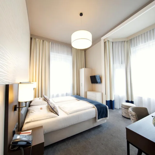 غرفة سوبيريور بسرير مزدوج، HOTEL DREI KRONEN VIENNA CITY 1/10