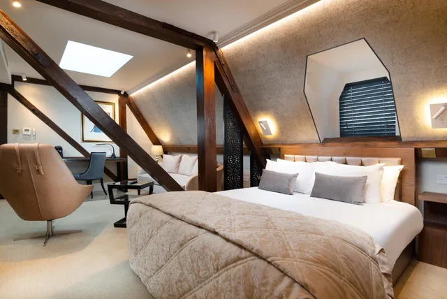 جناح جونيور بسرير كوين، The Lansbury Heritage Hotel and Spa by Sunday Canary Wharf, London 2/7