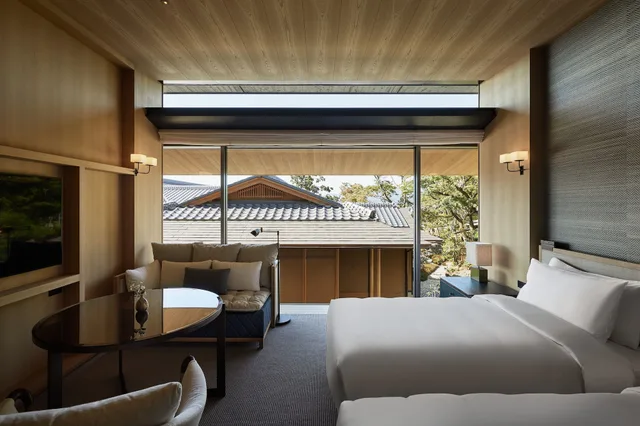 غرفة بسريرين منفصلين بإطلالة على الحديقة، Park Hyatt Kyoto 4/5