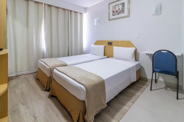 Standard, Twin Beds, Airam Brasilia 4/10