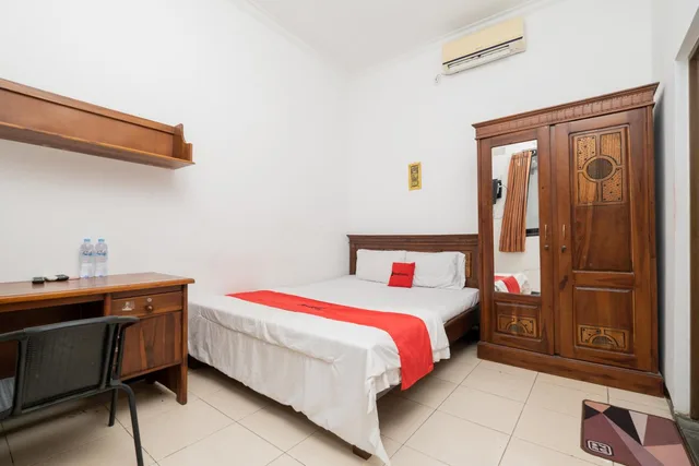 غرفة قياسية بسرير مزدوج، OYO Flagship 90524 Holistay Surabaya New 7/10