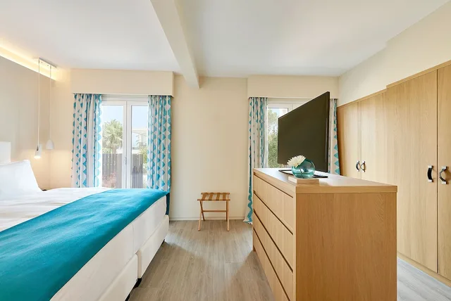 Garden Pool, Suite, King Bed، 7Pines Resort Ibiza 2/4