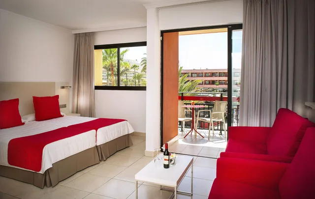 Alexandre, Club, Double Bed, 2 Sofa، Alexandre La Siesta 3/10