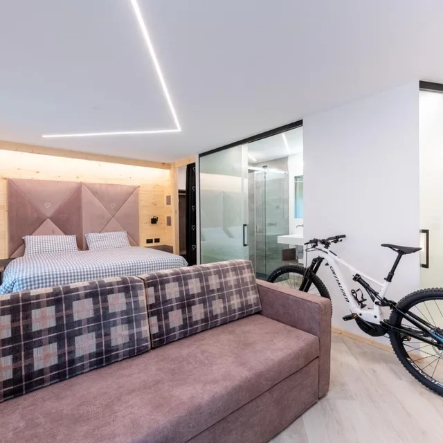 جناح بإطلالة على الجبل، HOTEL CHALET PINETA 1/10