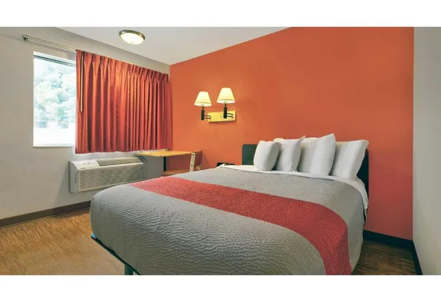 غرفة بسرير كوين للمدخنين، Motel6 Alamogordo, NM 6/10