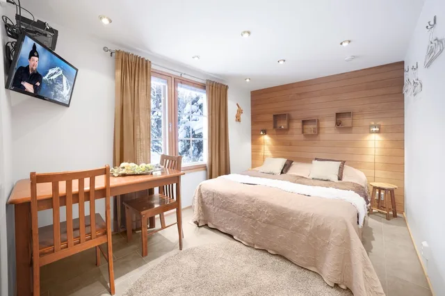 Princess, Suite, Queen Bed, Pet Friendly, Vuokatin Aateli Suites 2/4