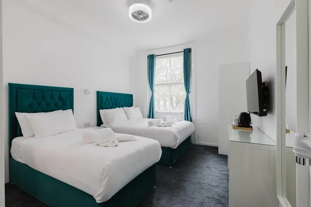 Standard, Double Bed, Palace Court Hotel 1/1