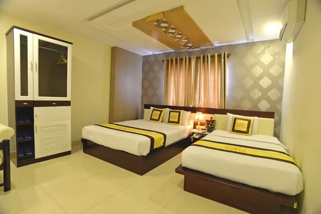 Family, 2 Queen Beds, Boss Palace Hotel 3/10