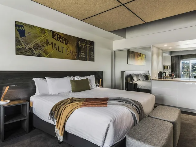 River, Deluxe, King Bed، Peppers Silo Launceston 1/10