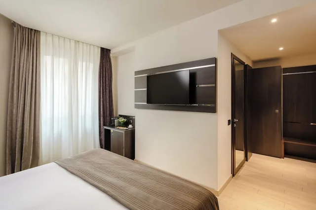 Deluxe, Hotel The Square Milano Duomo 4/10
