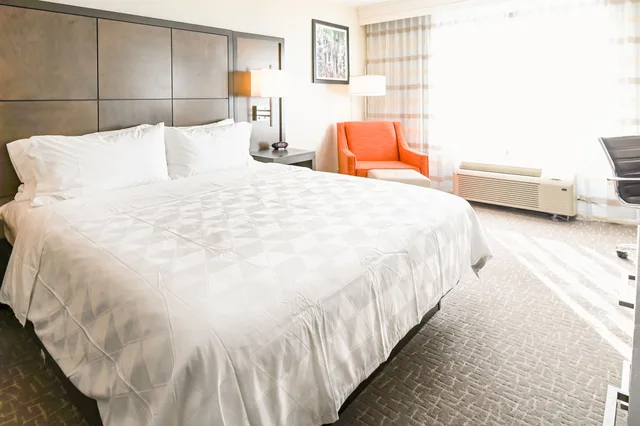غرفة قياسية، Holiday Inn Charlottesville-Univ Area 5/7