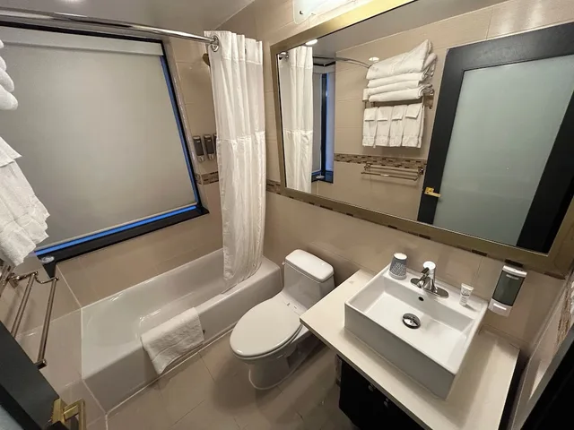 Deluxe, 2 Double Beds, Hotel Richland LES 10/10