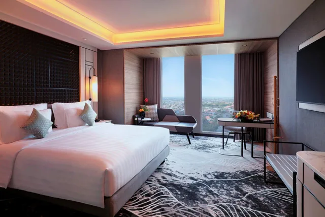 غرفة تنفيذية بسرير مزدوج بإطلالة على المدينة، Movenpick Surabaya City 1/4