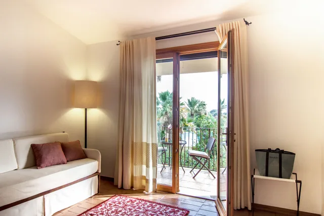 غرفة كلاسيكية بسرير مزدوج بإطلالة على الحديقة، Hotel Aquadulci 1/10