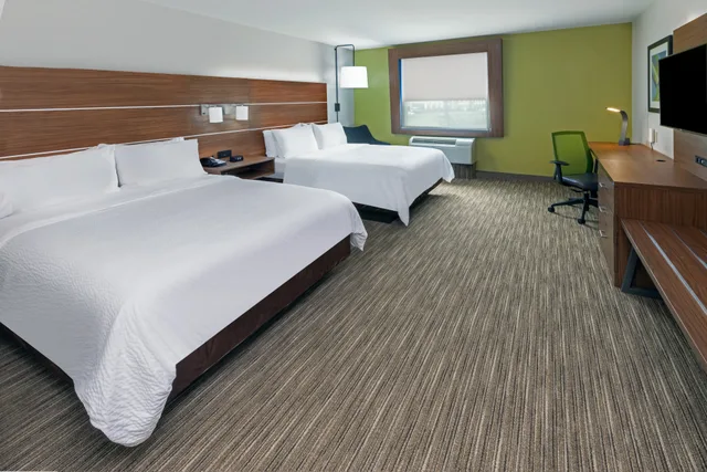 Room, 2 Queen Beds, Holiday Inn Express Hotel And Suites Lafayette South 1/4