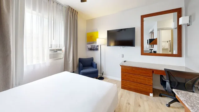 غرفة قياسية بسرير مزدوج، Comfort Inn Gaslamp Convention Center 7/10