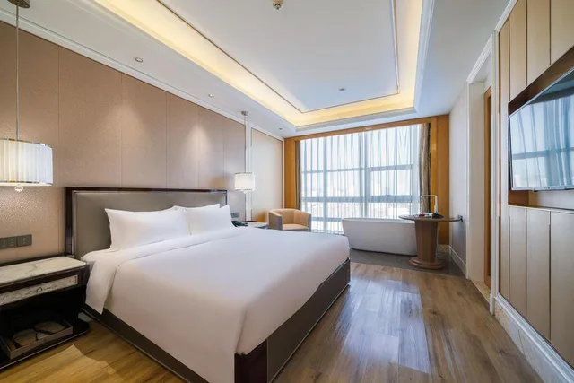 Business, Queen Bed, Rezen Hotel Jade Crystal 1/1