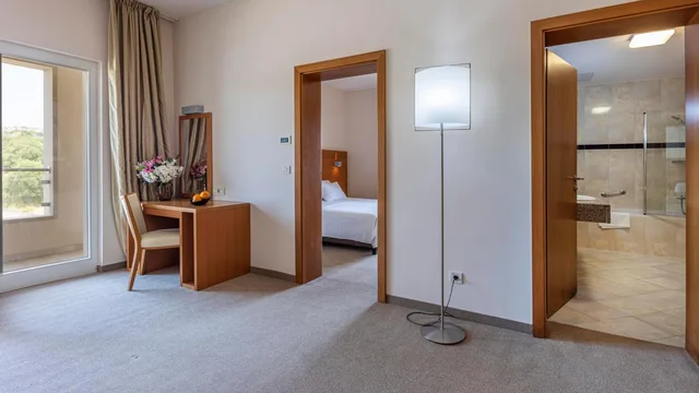 غرفة كومفورت عائلية بشرفة، Family Hotel La Luna – All inclusive 8/8