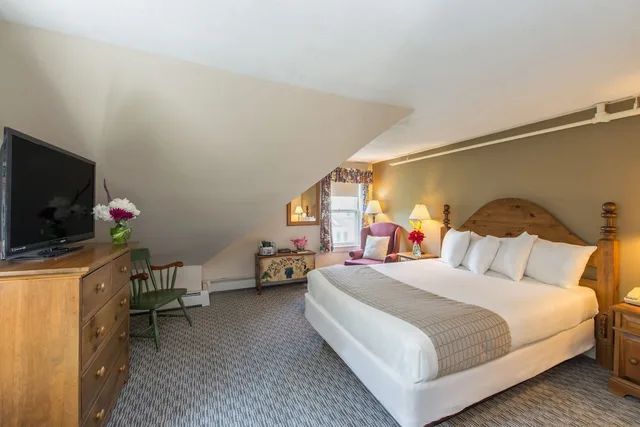 غرفة كلاسيكية بسرير كوين، Eagle Mountain House And Golf Club 2/4