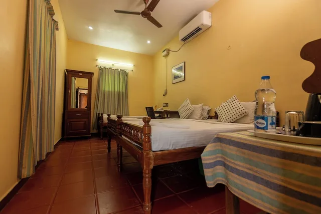 غرفة سوبيريور ثلاثية بسرير كوين وسرير فردي، Hotel Coramandal Heritage 1/2