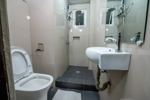 غرفة قياسية بسريرين مزدوجين، Hotel Henrico Kisad 3/3