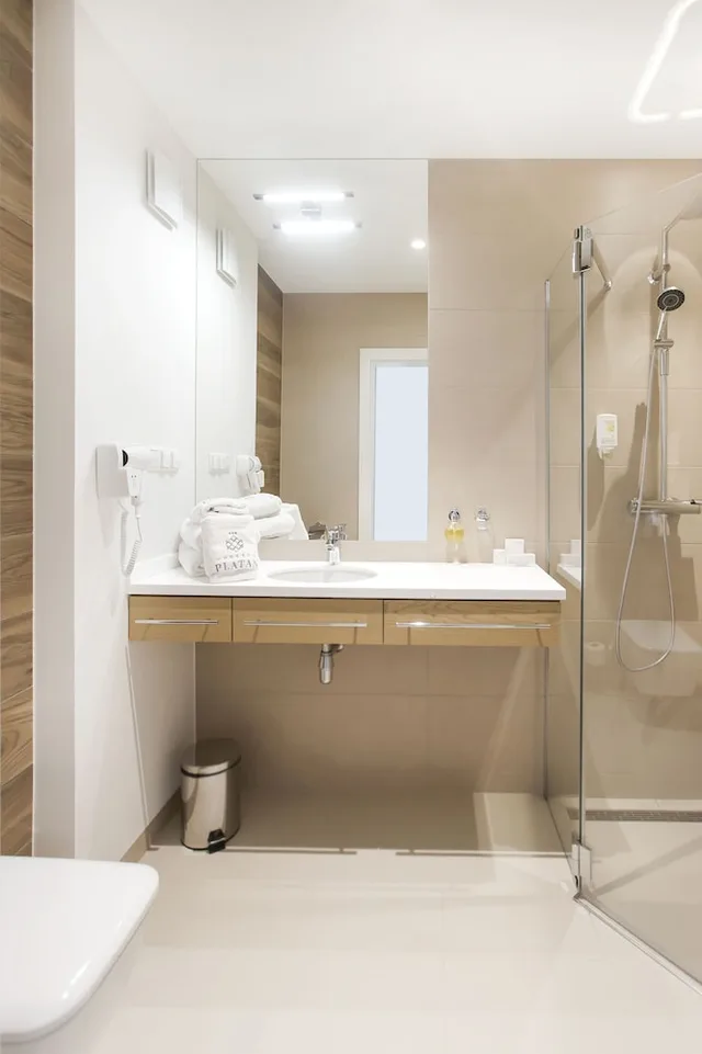 غرفة كومفورت بسرير مزدوج أو سريرين منفصلين، Hotel Platan 8/9