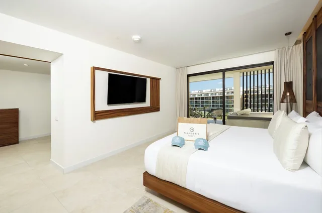 1 Bedroom, Club, Family, Suite, 2 Queen Beds, Outdoor Jetted Tub، Majestic Mirage Costa Mujeres, All-Suite Resort - All Inclusive 2/8