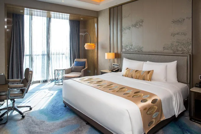 Executive, King Bed, Sea View, Lounge Access, High Floor, Pullman Yantai Center 1/4
