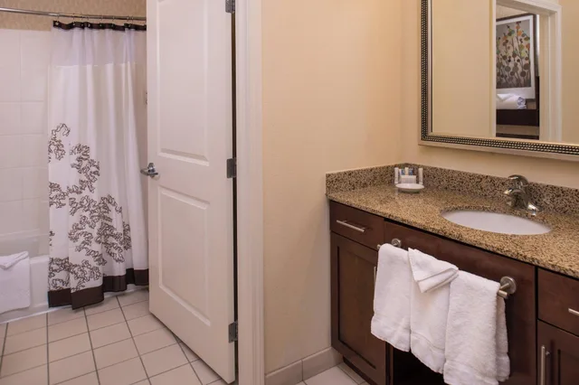 Suite, Accessible, Residence Inn Albuquerque Airport 3/3