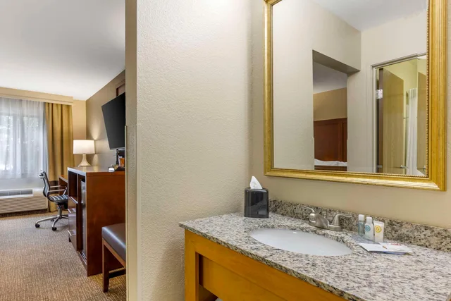 غرفة بسريرين كوين، Comfort Inn South - Springfield 4/4