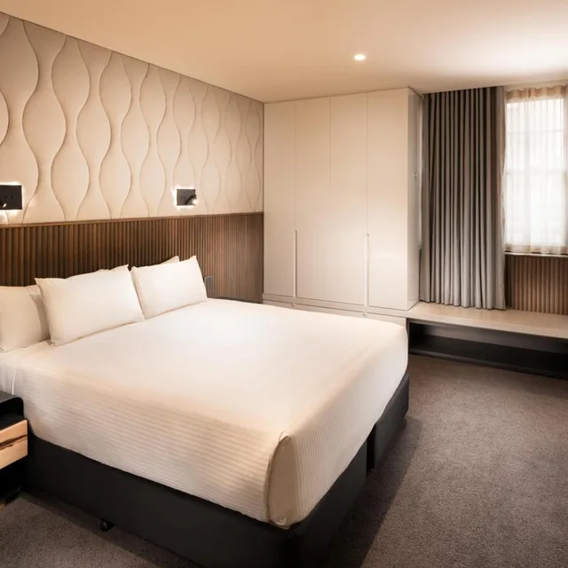 جناح بريميير بسرير كينج بغرفتي نوم، Majestic M Suites 3/7