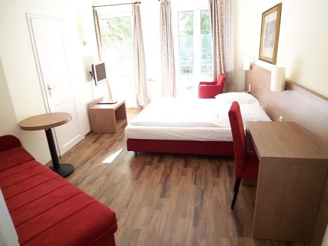 غرفة كومفورت بسرير مزدوج أو سريرين منفصلين بشرفة، Marienthal Hotel Hamburg 1/2
