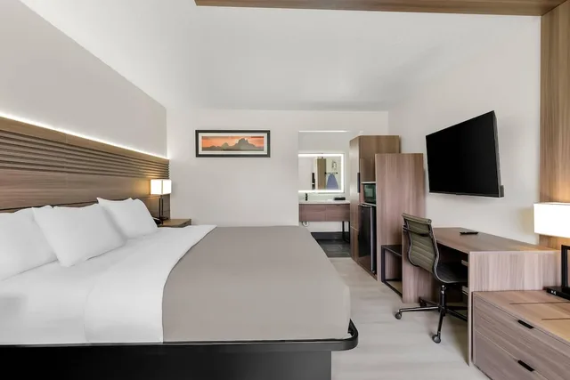غرفة قياسية بسرير كينج، Quality Inn & Suites Wytheville 4/7