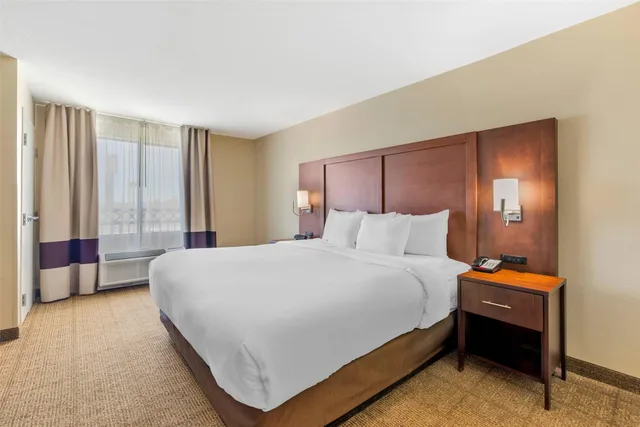 جناح بسرير كينج، Comfort Suites Blythe, CA 2/4
